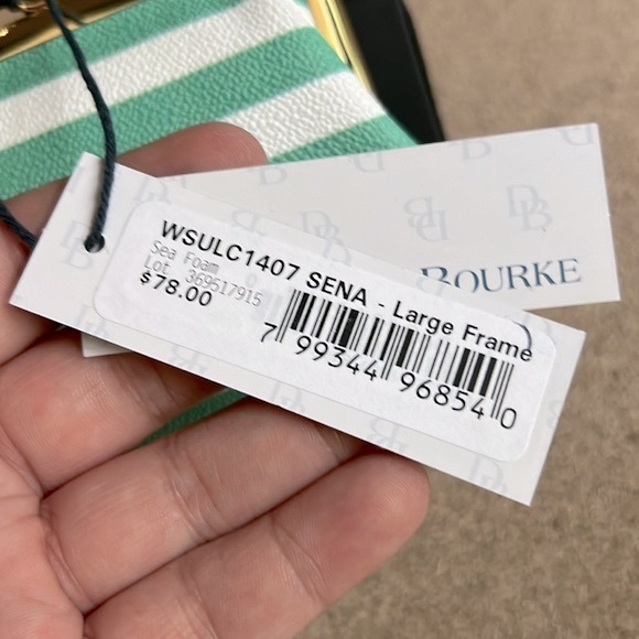 NWT Dooney & Bourke Large Striped Sena Frame Wallet in Sea Foam - Picture 3 of 9